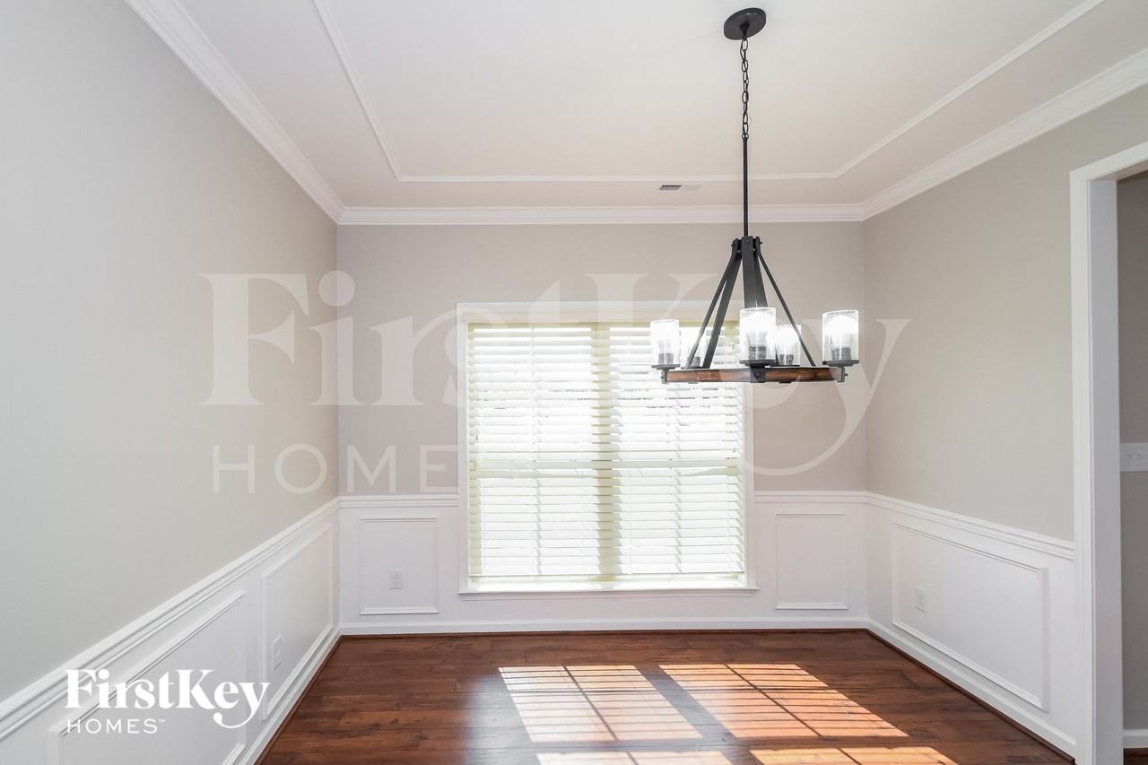 609 Waterstone Dr - Photo 3 of 15