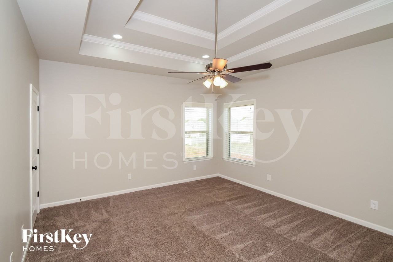 609 Waterstone Dr - Photo 6 of 15