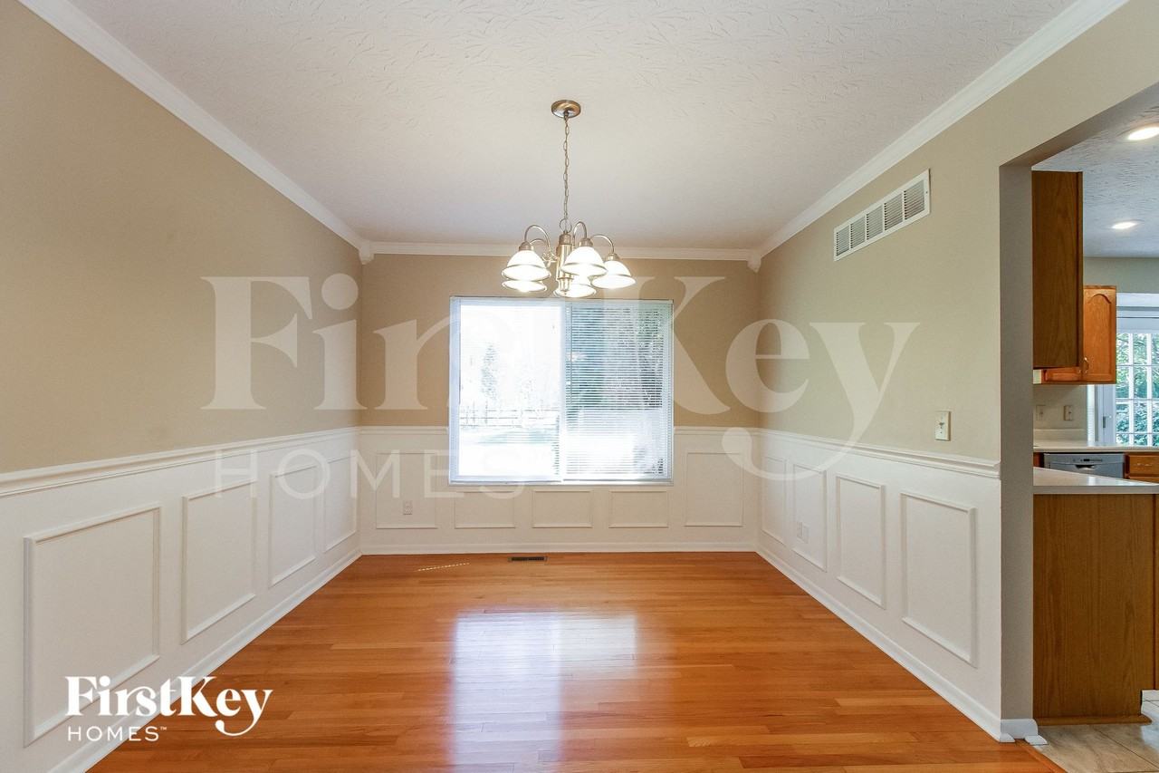 4596 Ellsberry Ct - Photo 5 of 15