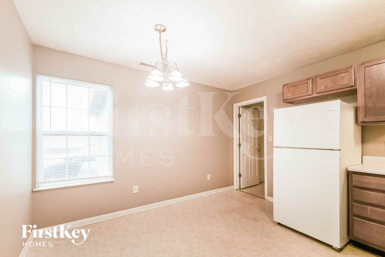 3860 Planewood Dr - Photo 6 of 15