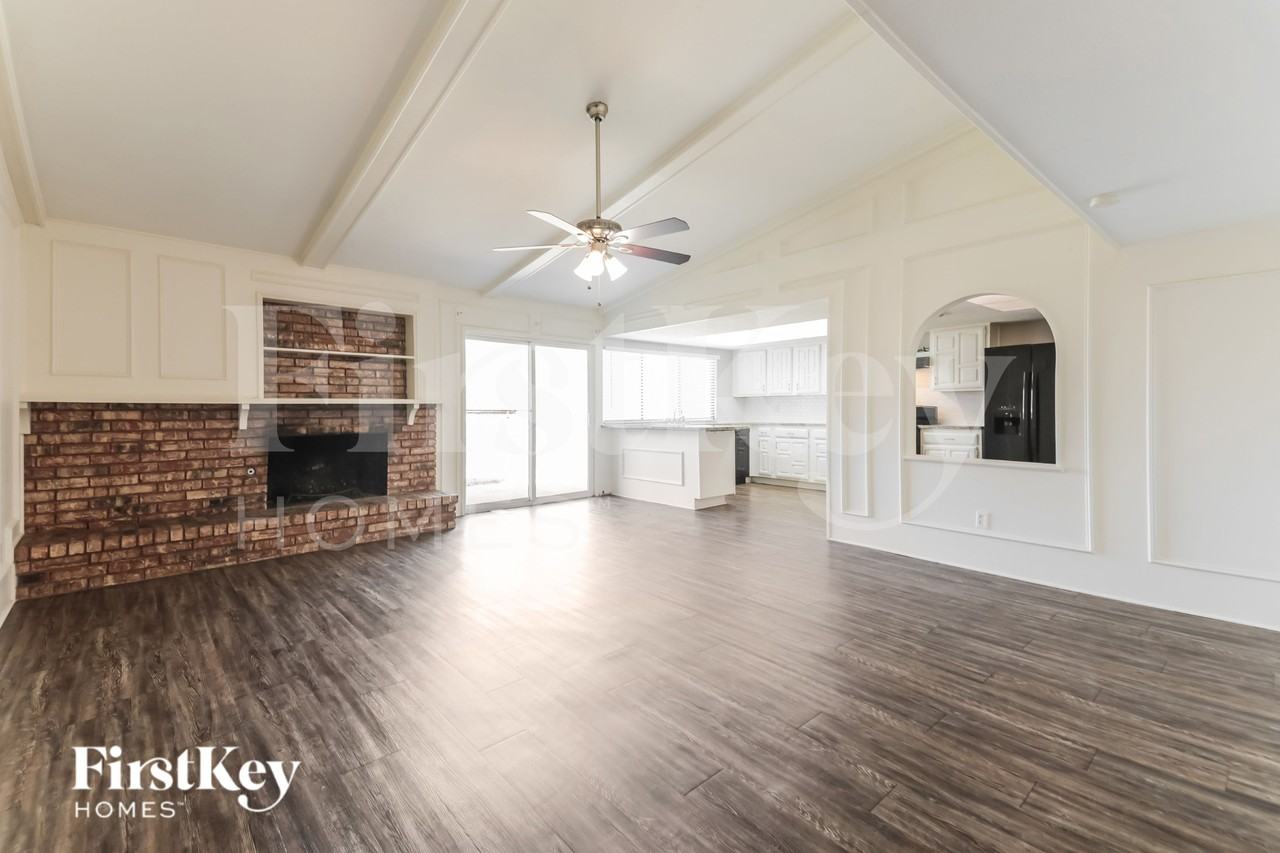 3729 Dumas Trl - Photo 4 of 20