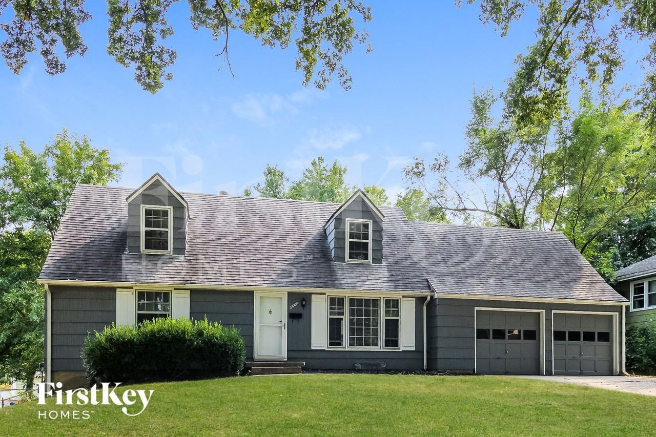 3609 Ne 49th Ter - Photo 2 of 15