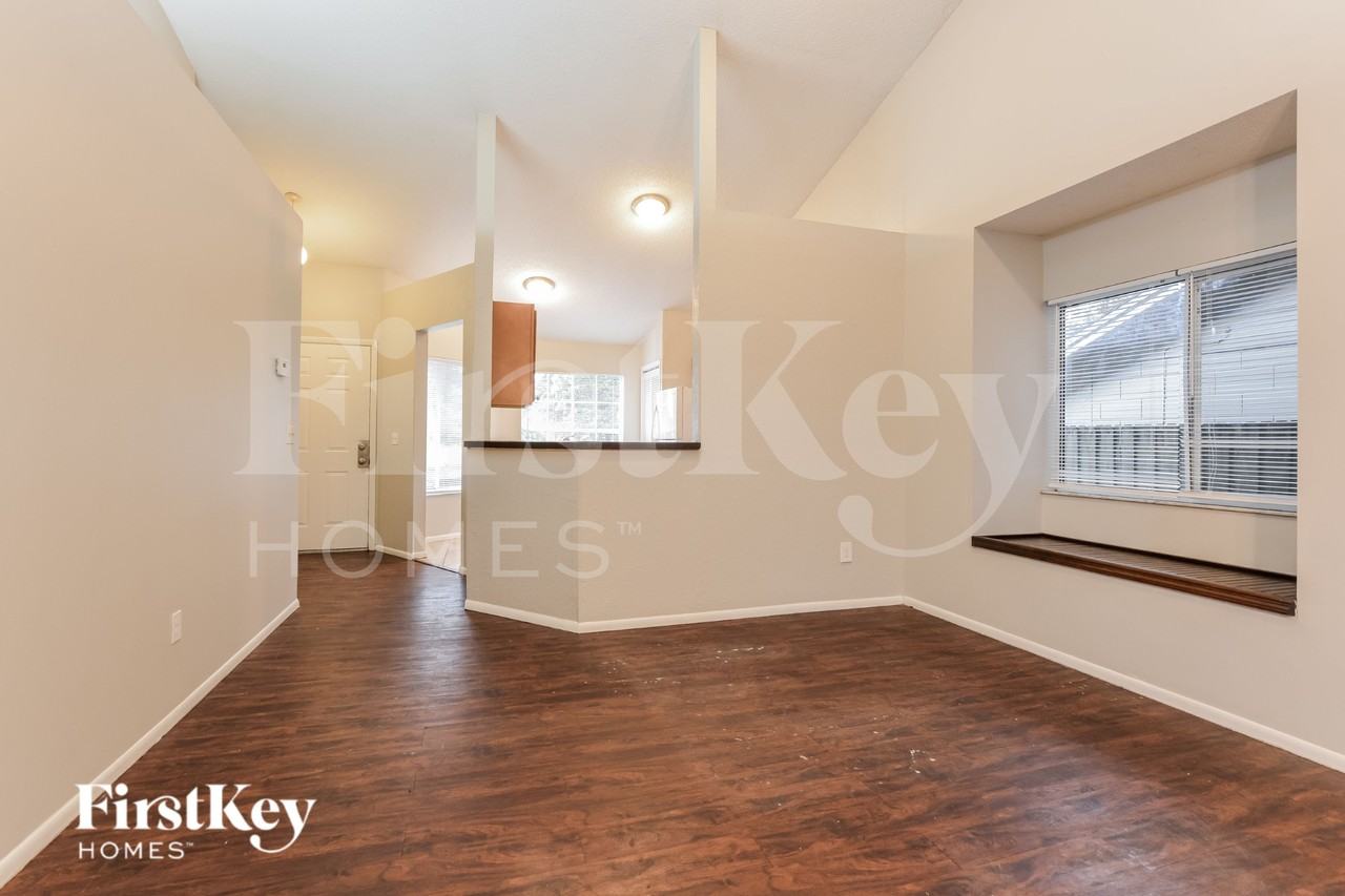 3428 Westland Dr - Photo 3 of 16