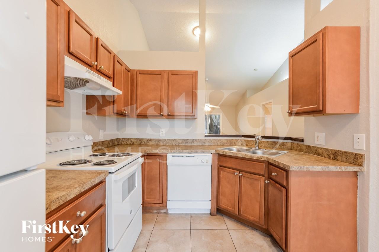 3428 Westland Dr - Photo 6 of 16