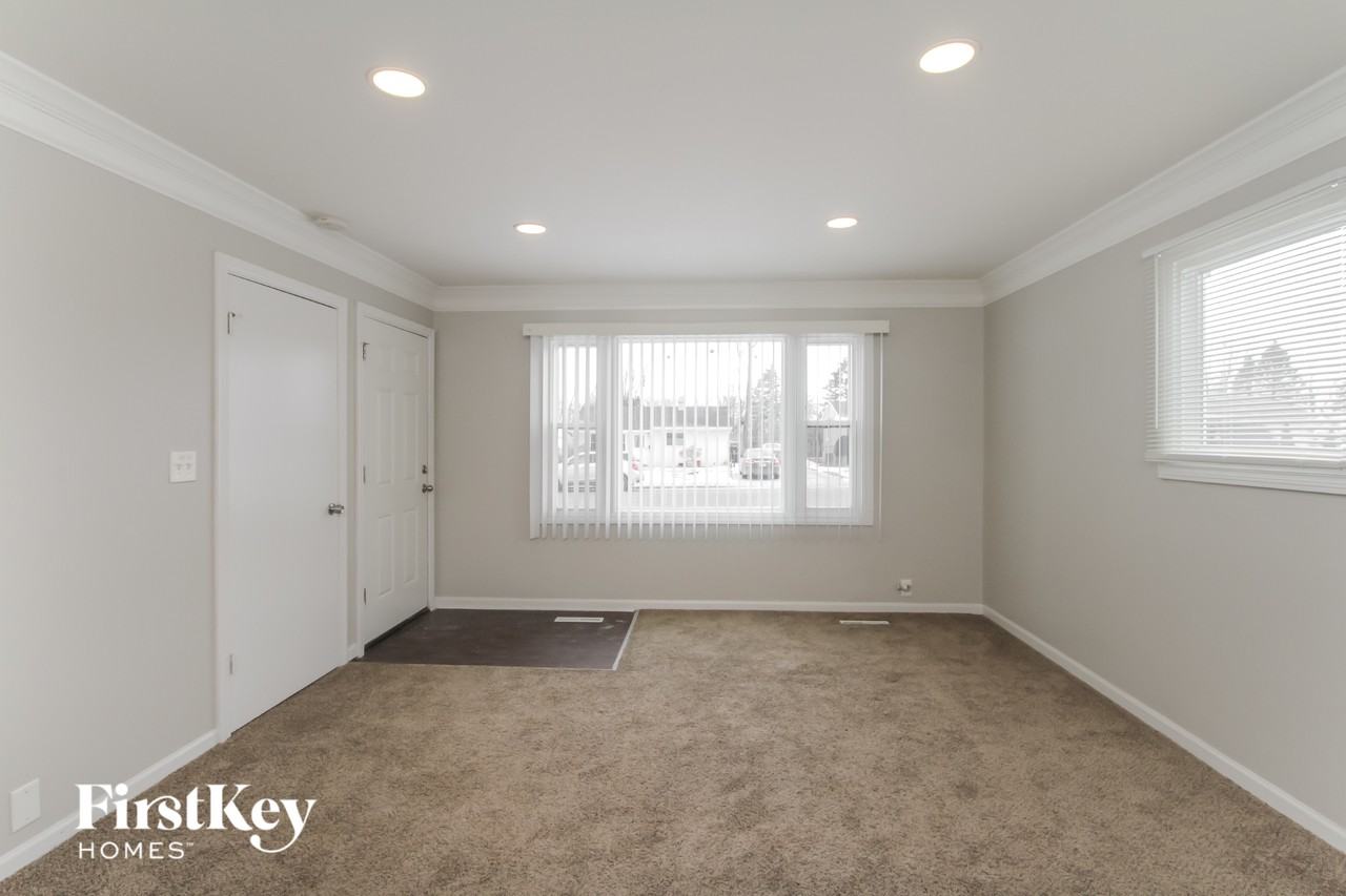 21 Thrush Rd - Photo 3 of 15