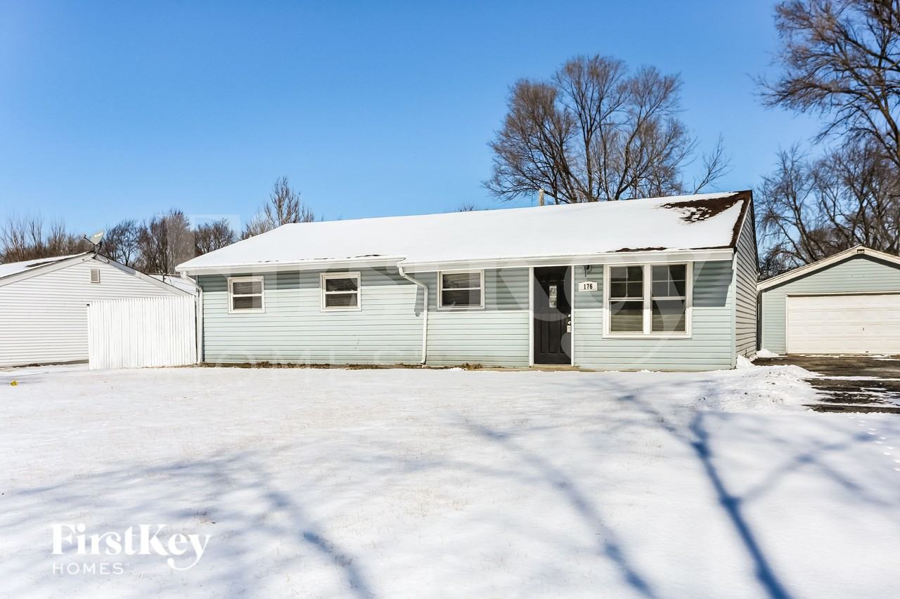 176 Fairwood Dr - Photo 2 of 16