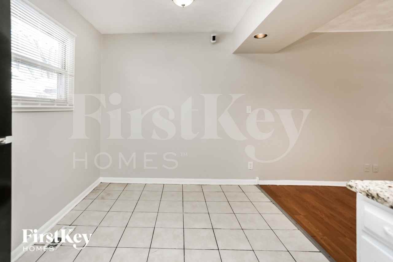 176 Fairwood Dr - Photo 5 of 16