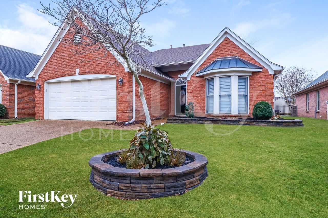 1529 Appling Wood Cv S - Photo 2 of 18