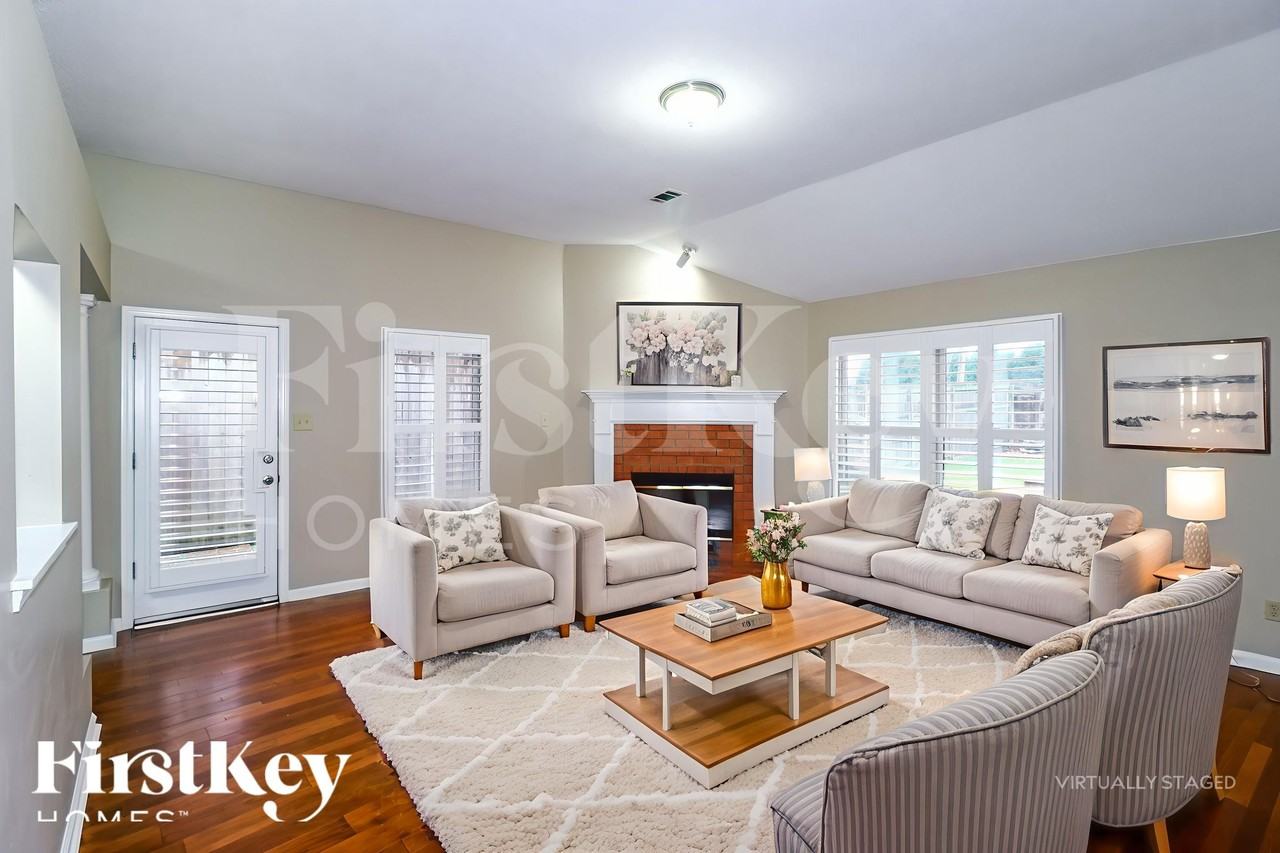 1529 Appling Wood Cv S - Photo 4 of 18