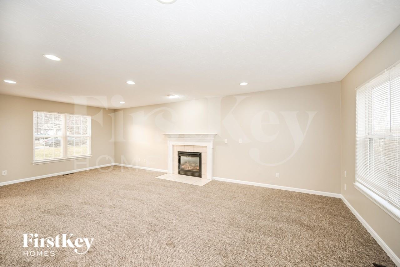 103 Sydneys Ct - Photo 2 of 19