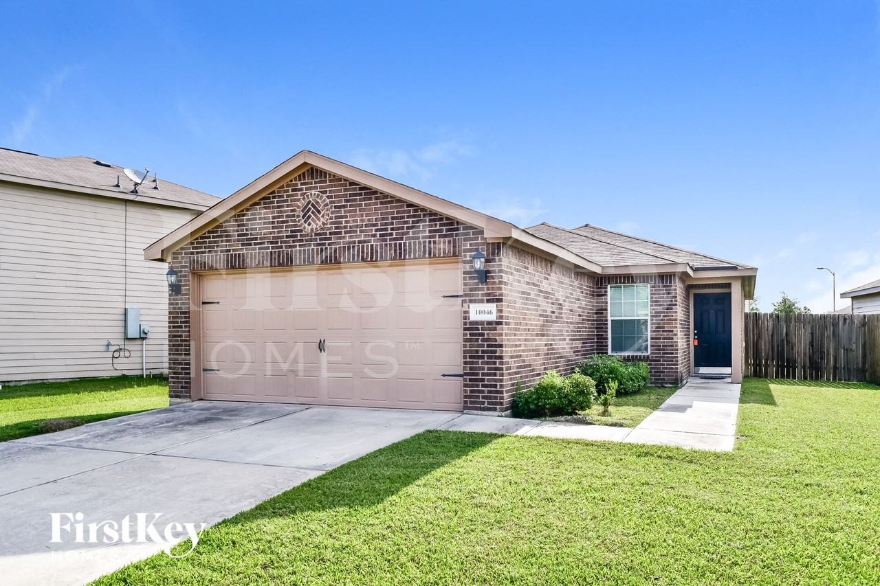 10046 Meadow Mill Forest Ln - Photo 2 of 15