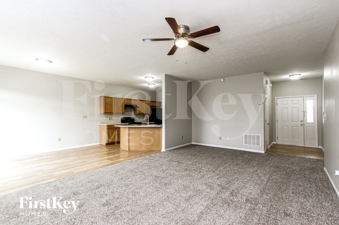 10 S Burkhart Dr - Photo 5 of 19