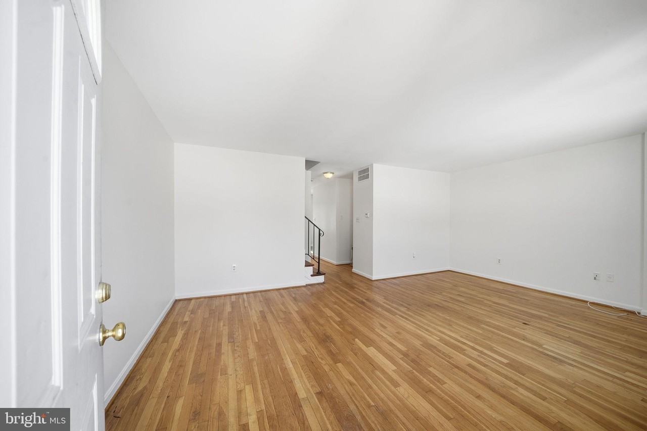 6561 N Capitol St Ne - Photo 2 of 24