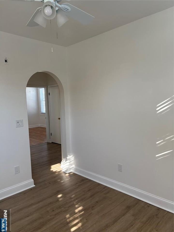 761 Hamilton St - Photo 4 of 18