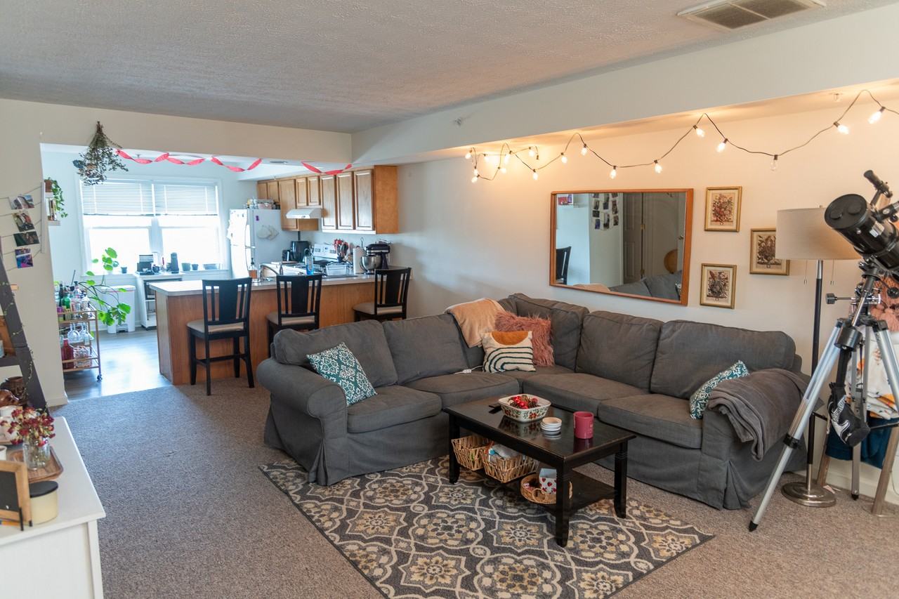 2201 Main St #101 - Photo 4 of 11