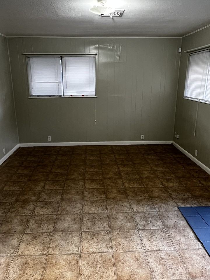 608 W Alice Ave #608A - Photo 5 of 7