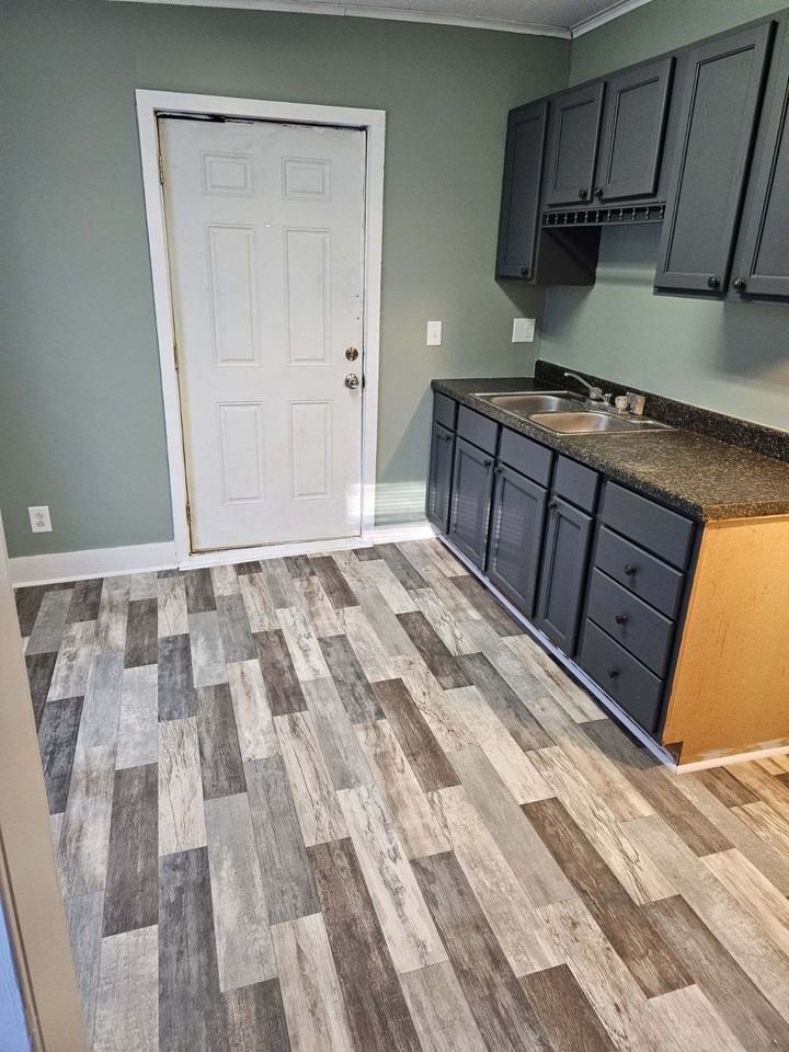 9 N Harrison St #2 - Photo 5 of 8