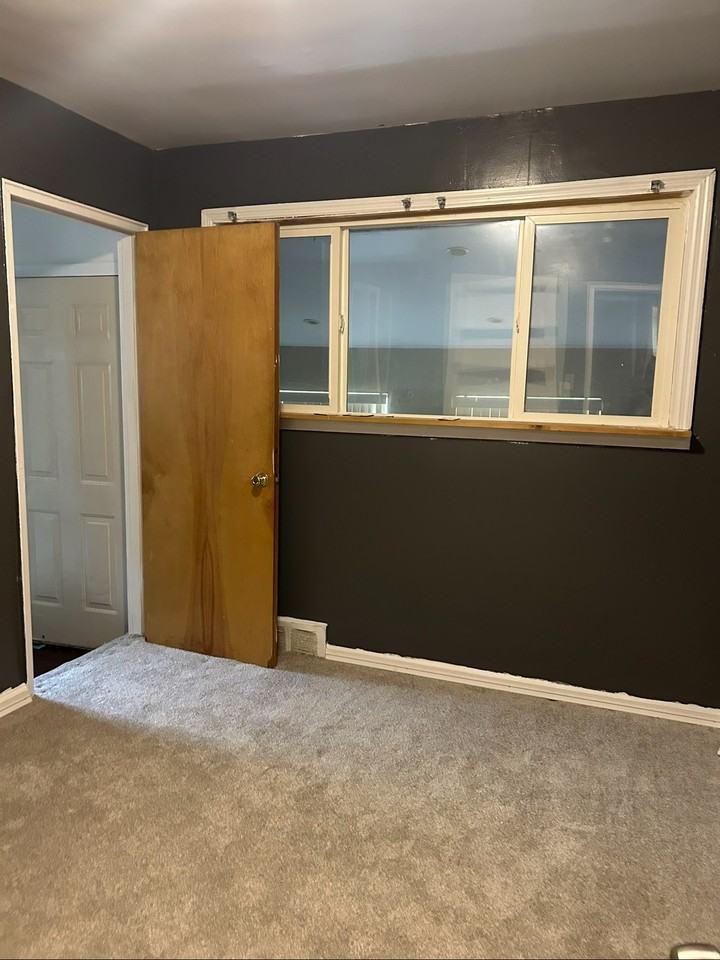 9571 Heyden St - Photo 7 of 20