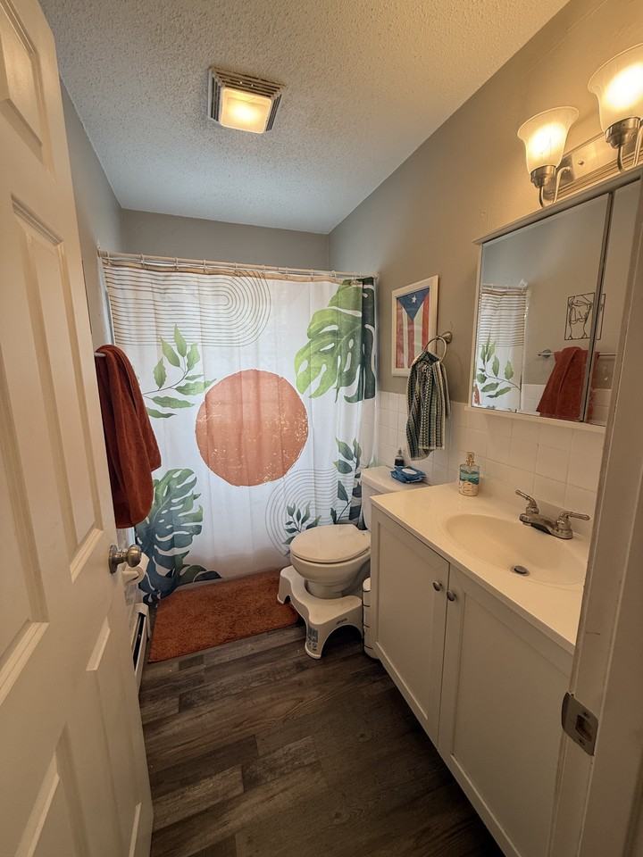 814 11th Ave Se #302 - Photo 4 of 6