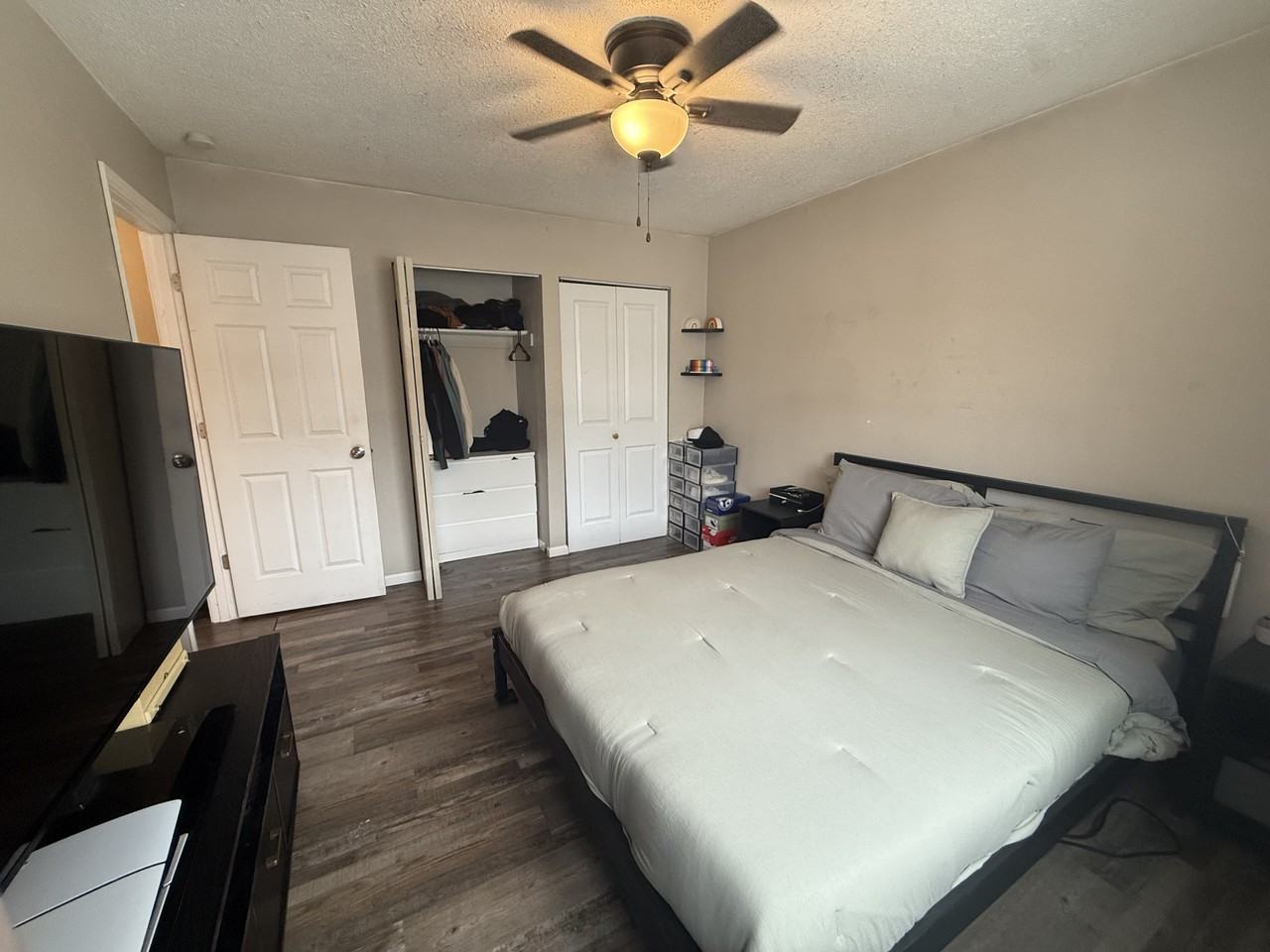 814 11th Ave Se #302 - Photo 5 of 6