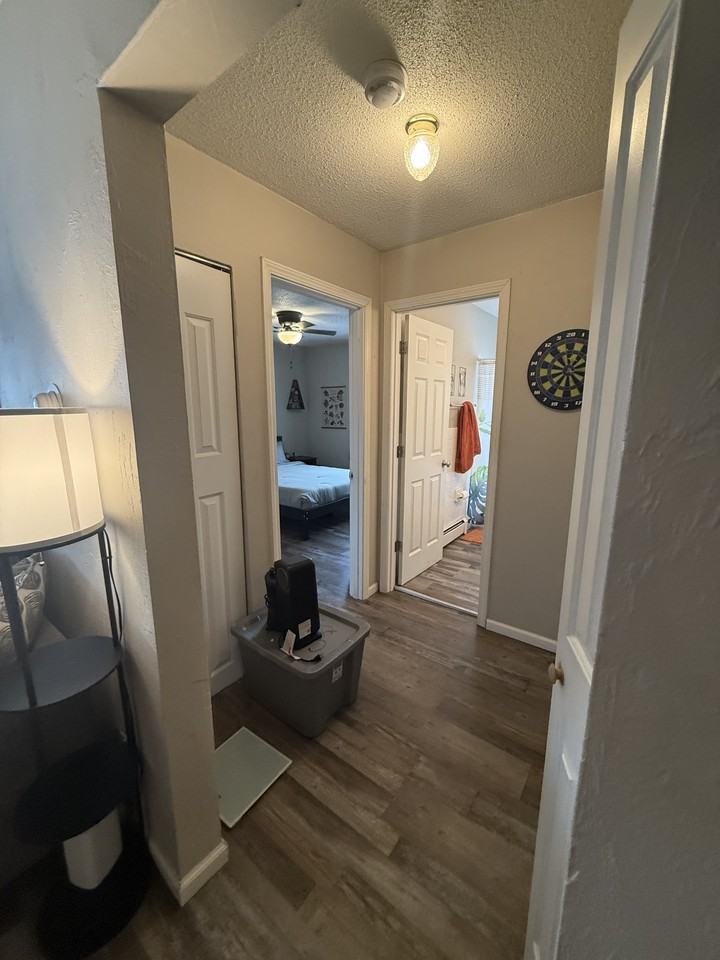 814 11th Ave Se #302 - Photo 6 of 6