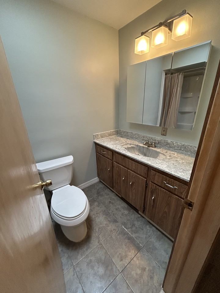 25922 Yeoman Drive - Photo 5 of 14