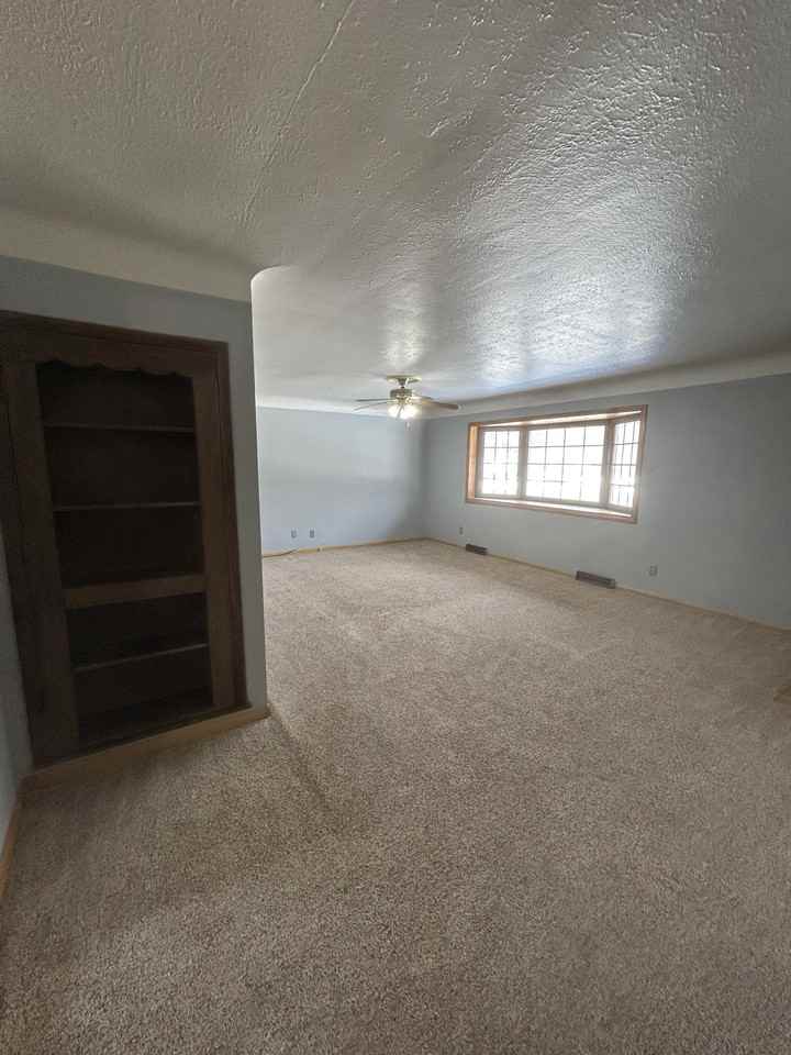 25922 Yeoman Drive - Photo 7 of 14