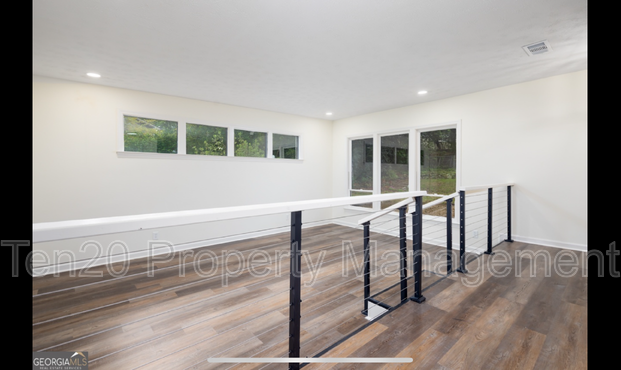 4228 Debby St - Photo 2 of 15