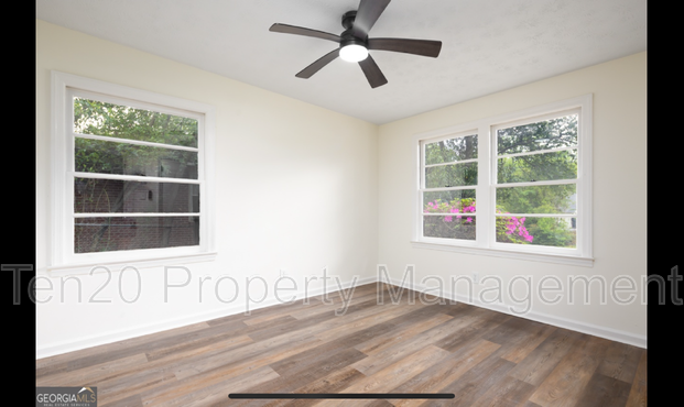 4228 Debby St - Photo 5 of 15