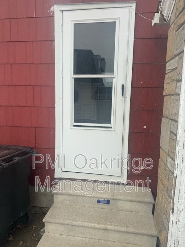 172 S Hanover St - Photo 2 of 9