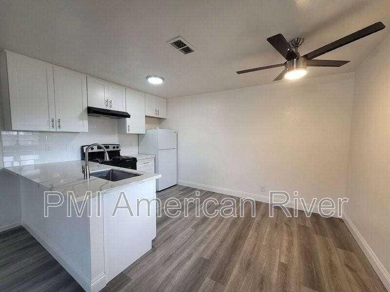 2803 Norcade Cir #1 - Photo 4 of 12