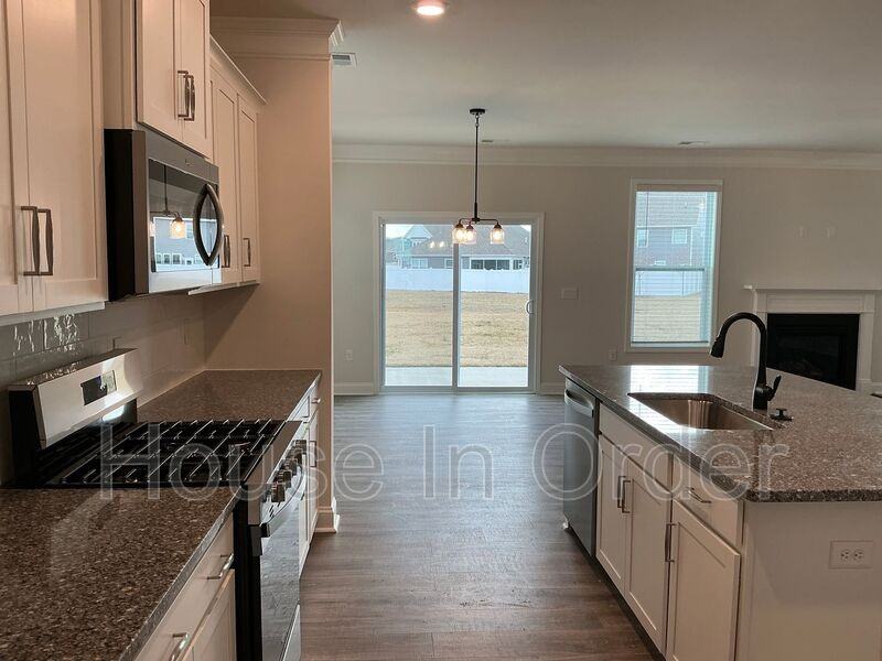 41 Silverthorne Ct - Photo 6 of 36