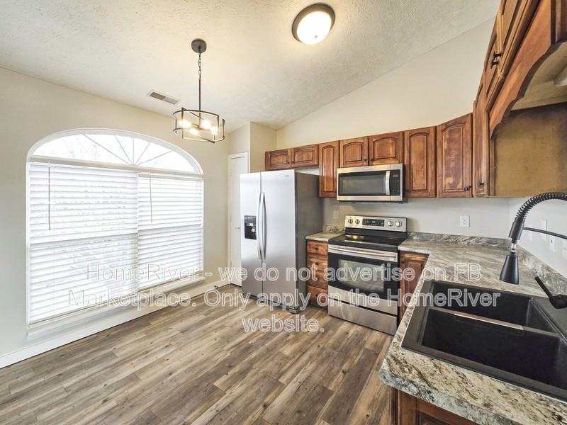 1521 Cottonwood Dr - Photo 5 of 24