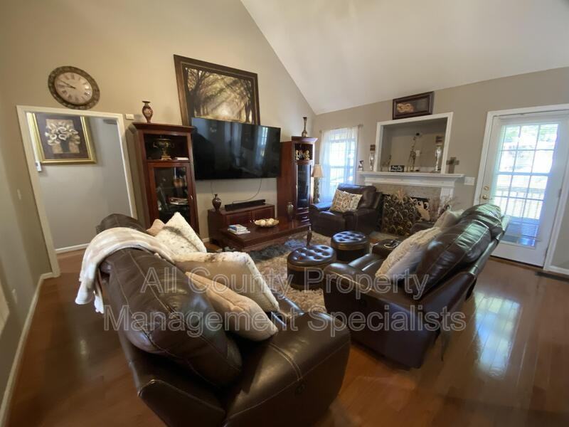 103 Long Needle Rd - Photo 3 of 15