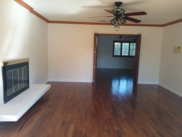 1100 Magnolia Ln - Photo 3 of 24