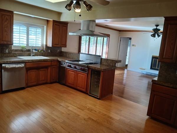 1100 Magnolia Ln - Photo 6 of 24