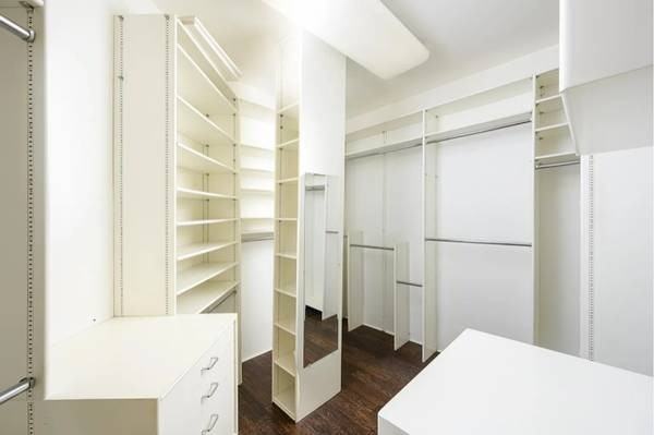 11734 Folkstone Ln - Photo 3 of 24