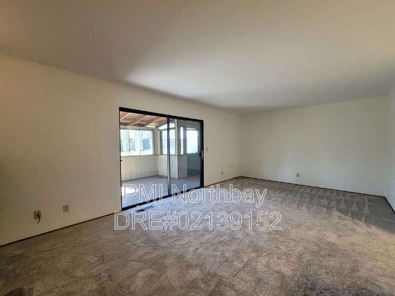 3552 Larchmont Ct - Photo 3 of 27