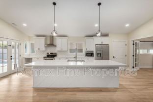 5713 E Hillery Dr - Photo 1 of 1