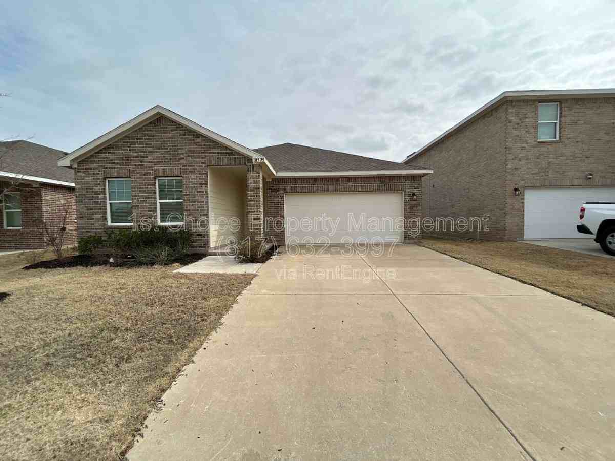 10329 Burnfoot Ln - Photo 2 of 10