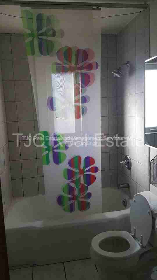 1215 S Jackson St - Photo 4 of 10