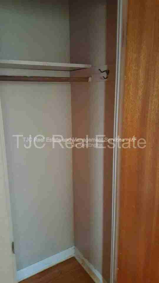 1215 S Jackson St - Photo 6 of 10