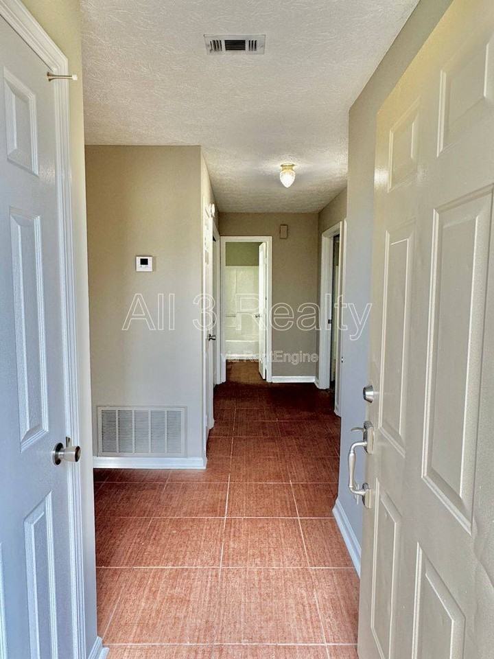 5931 Brewbaker Blvd - Photo 3 of 10