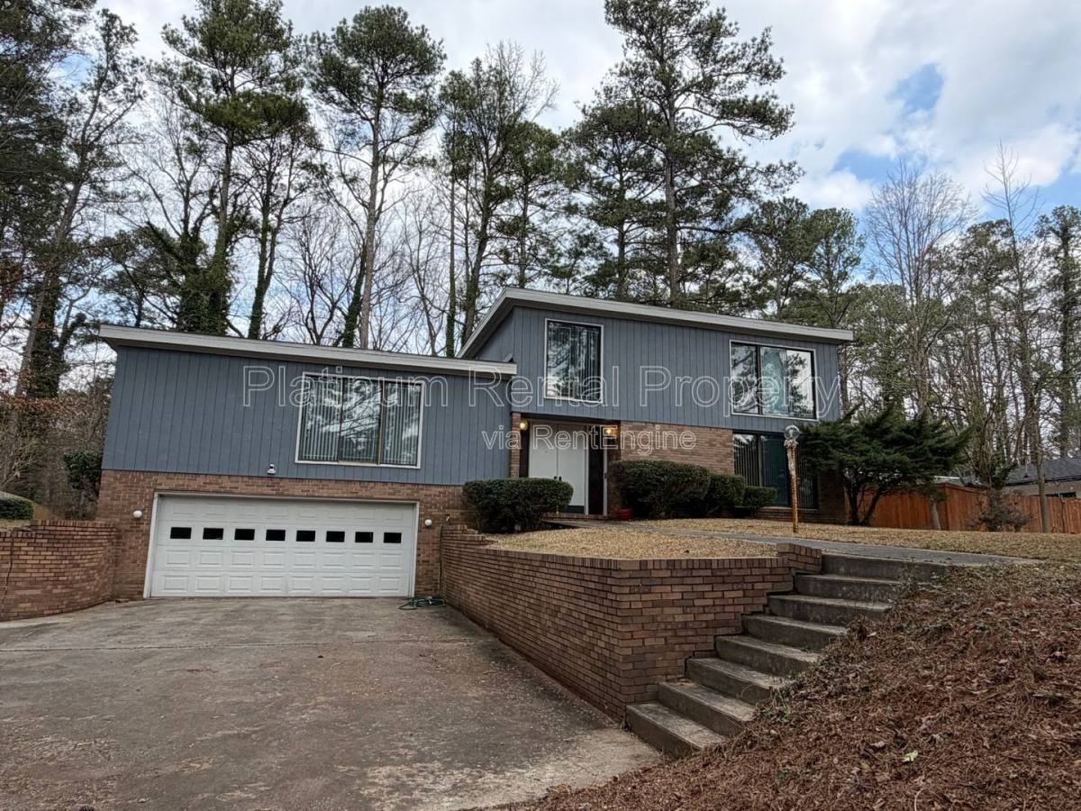 2867 Monica Ct Sw - Photo 3 of 10