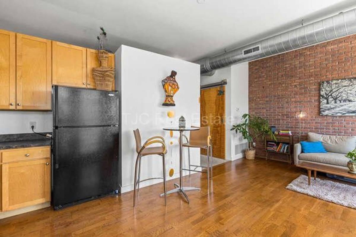 7700 E 29th Ave #310 - Photo 3 of 10