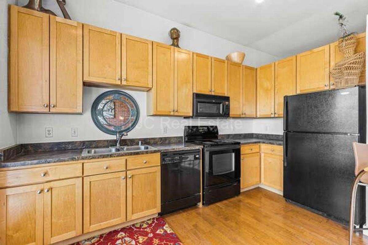 7700 E 29th Ave #310 - Photo 5 of 10