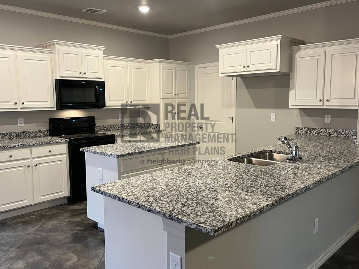 7307 Vicky St - Photo 2 of 10