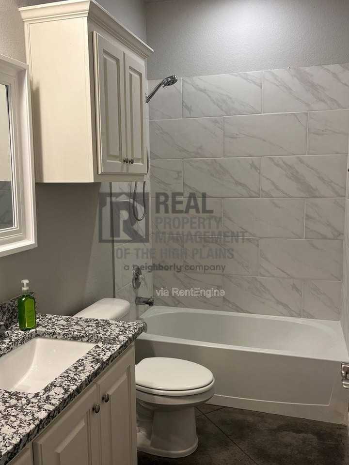 7307 Vicky St - Photo 7 of 10