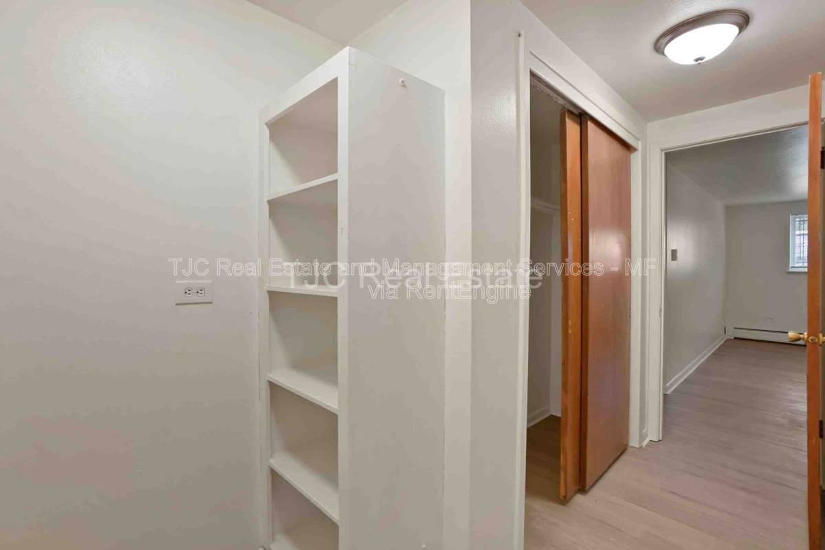 42 N Pearl St #103 - Photo 7 of 10