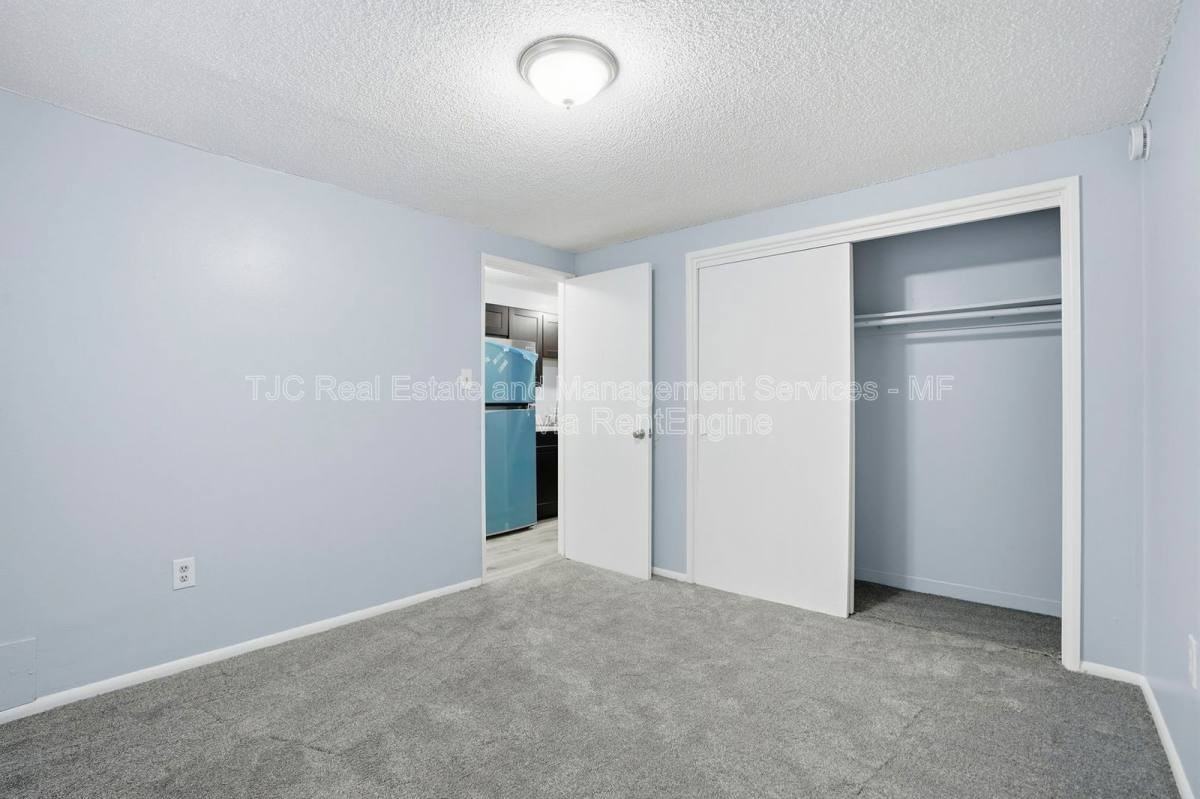 1341 N Ogden St #202 - Photo 3 of 10